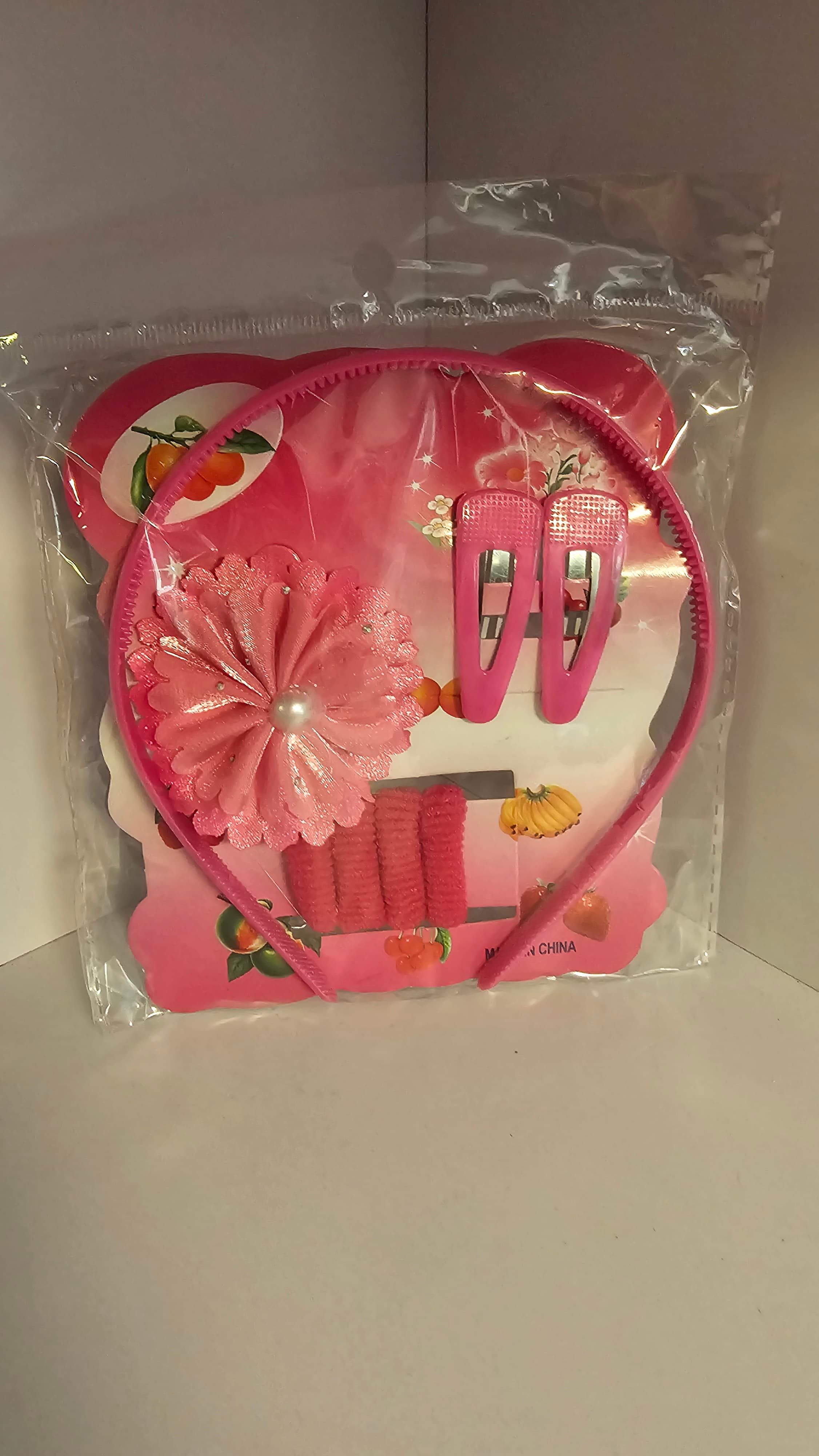 מוצרים לשיער לבנות